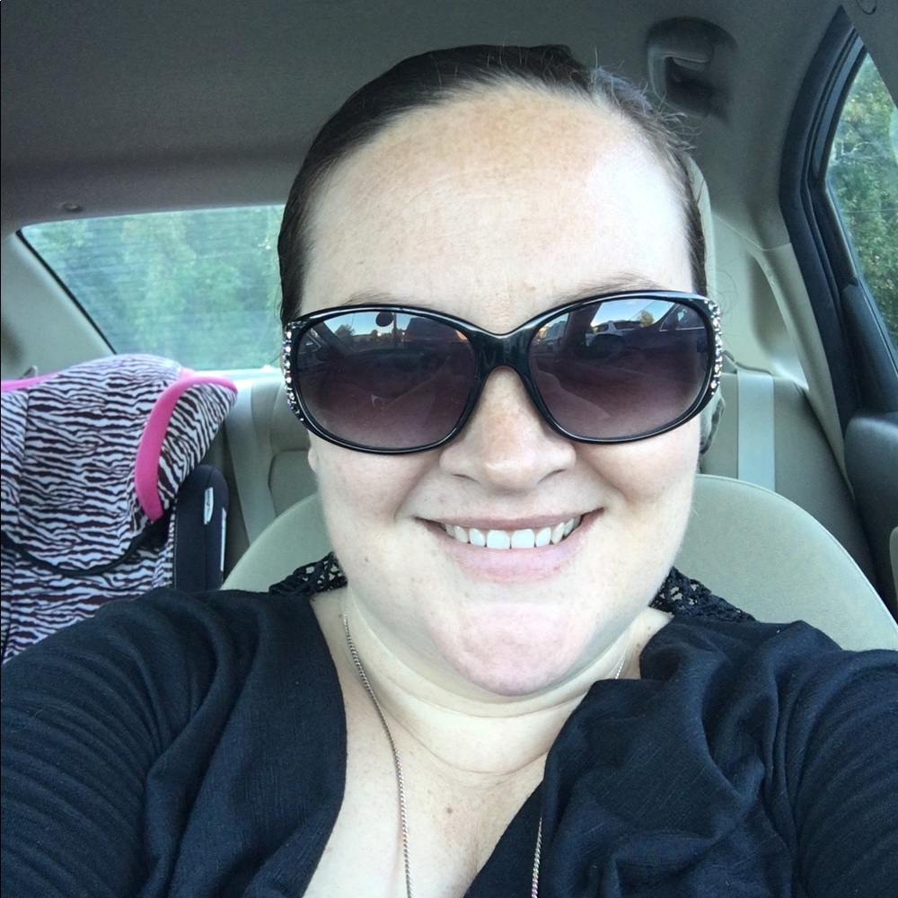 Meet your Posher, Samantha